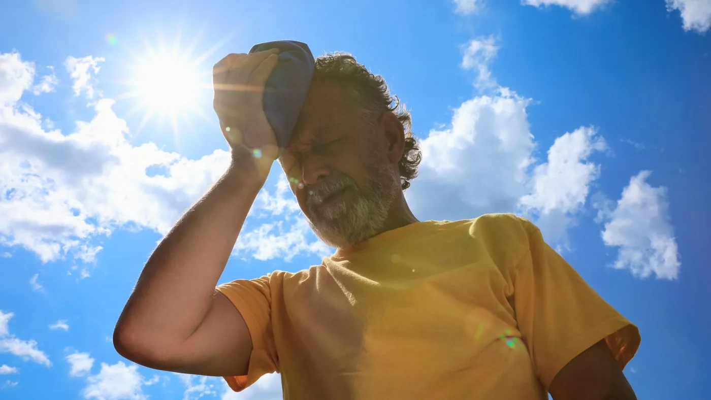 Community coping with extreme heat waves and changing seasonality across residential neighborhoods.