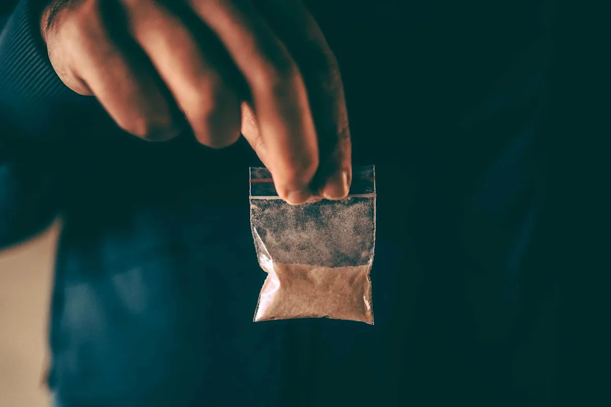 National survey monitoring heroin use frequency and illicit substance consumption trends.