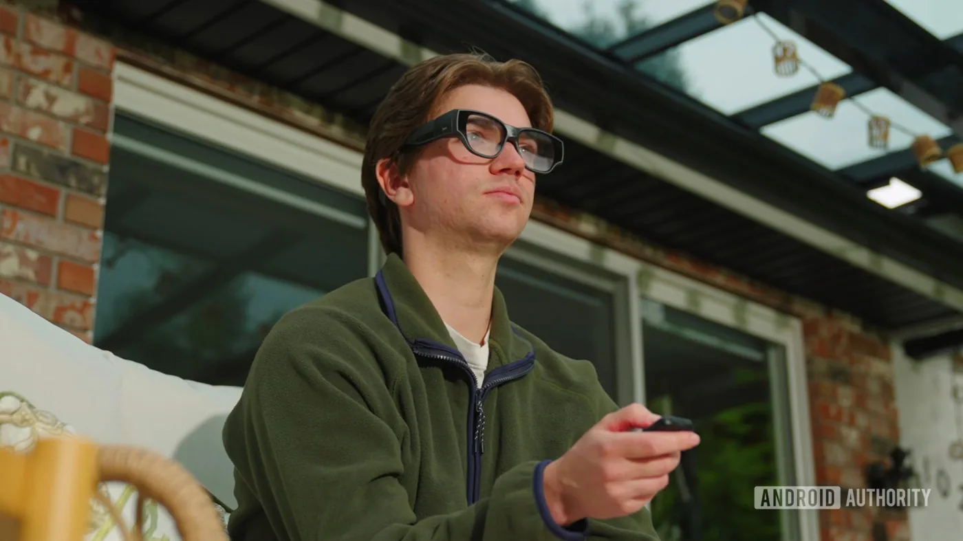 Display capabilities of Inmo Air3 smart glasses subject to the federal safety recall.