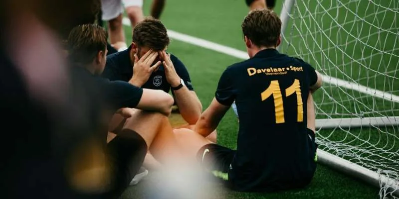 Mental health screening protocols evaluated for high-performance competitors in professional sports.