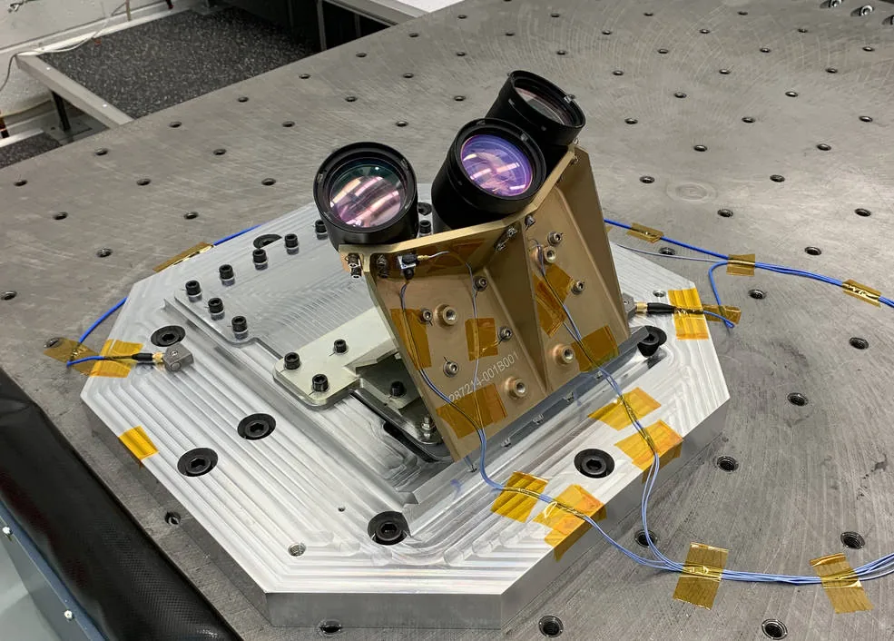 Navigation Doppler lidar hardware developed for safe lunar landings and precision velocity sensing.
