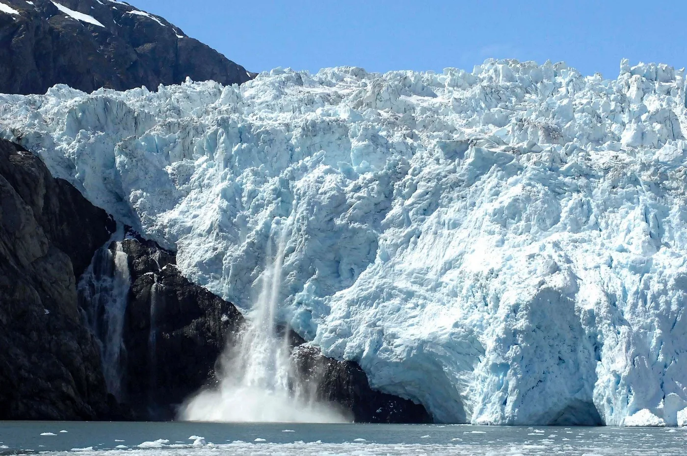 Glacial ice formation in subpolar latitudes