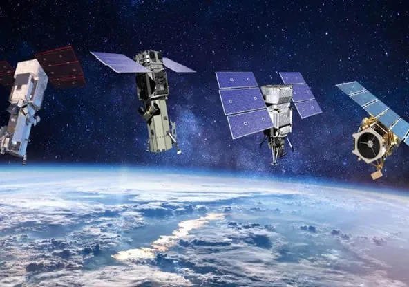 Satellite constellation operating in low Earth orbit during military operations