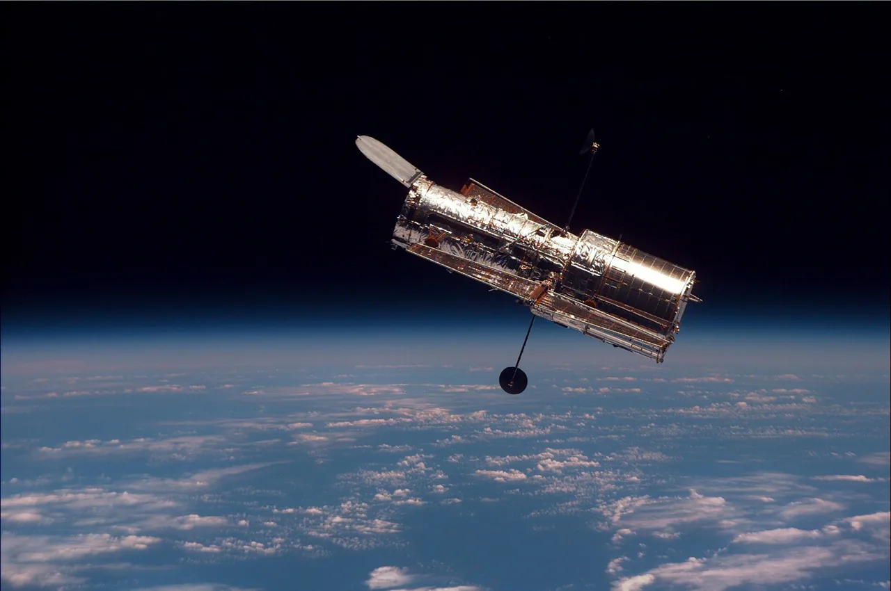 NASA Requests Commercial Ideas for Hubble Servicing Mission — NASA Science image