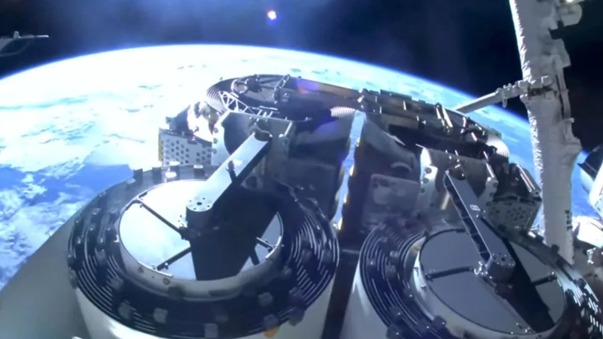 Astronauts Anil Menon and Joshua Kutryk Begin ISS Spacewalk — Daily Mirror image