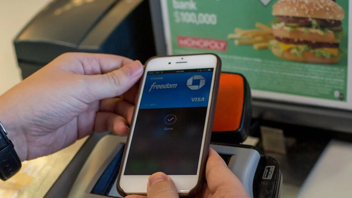 Contactless payment transaction completed with a smartphone
