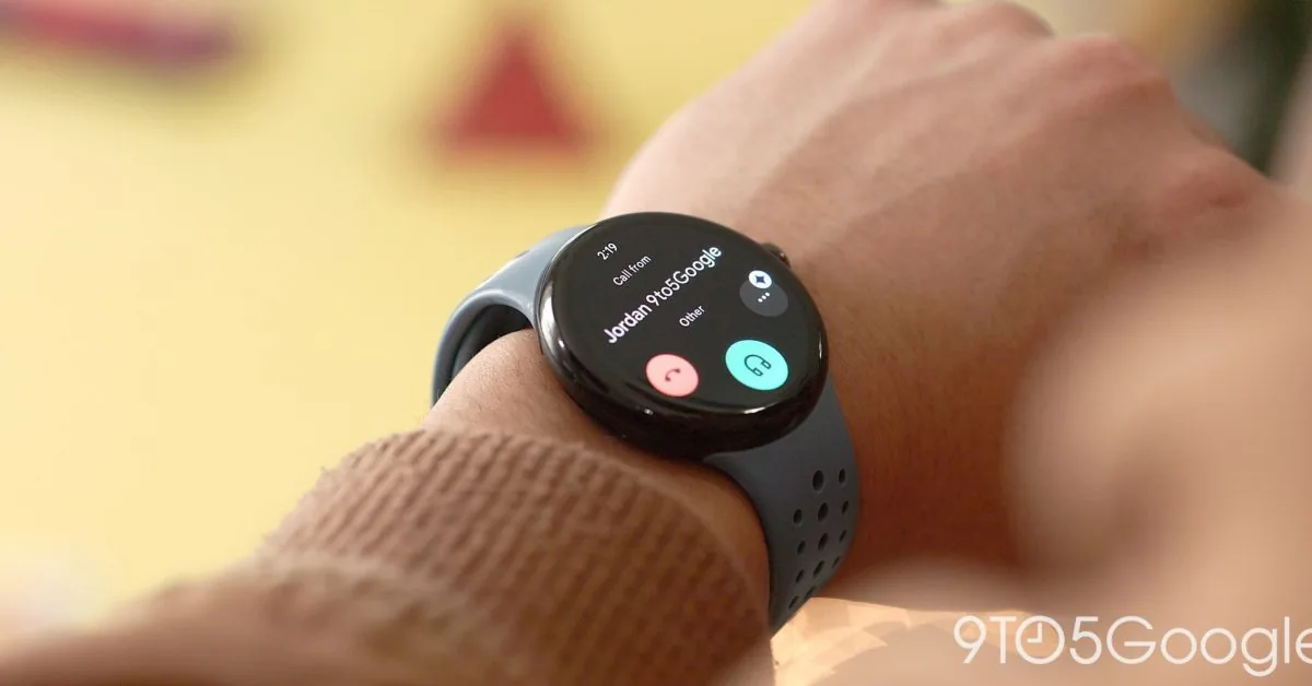 Google Pixel Watch 3 displaying call handling and communication tools.