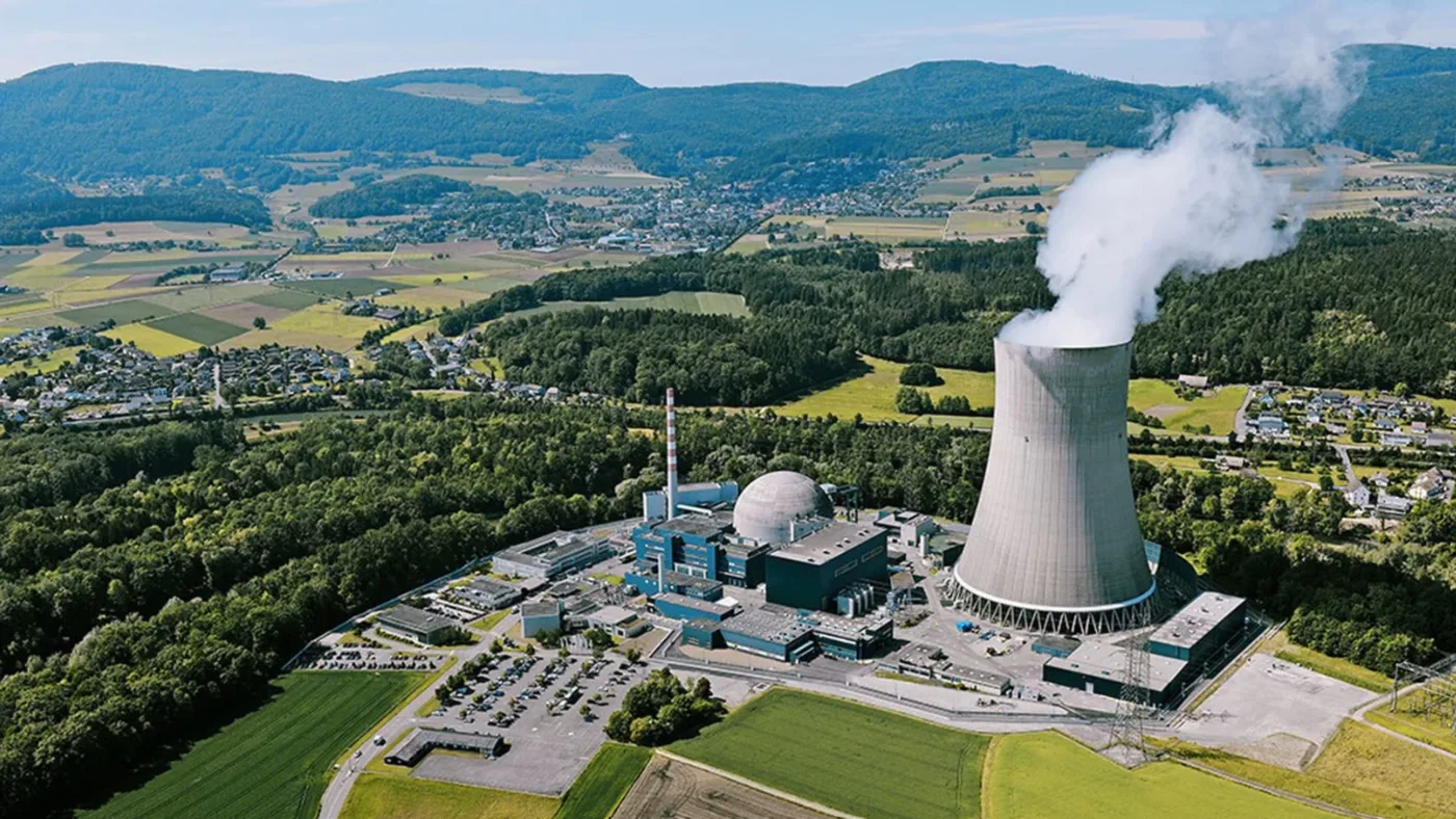 Restarting nuclear reactors to deliver clean baseload power to the grid